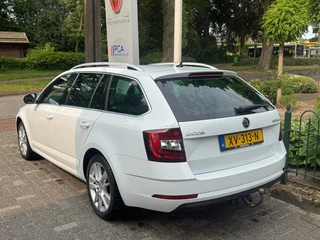 Škoda Octavia Škoda Octavia Combi 1.6 TDI Greentech Clever Edition Lichtmetalen velgen/Cruise Control/Parkeersensoren - afbeelding nr 37