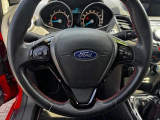 Ford Fiesta Ford Fiesta 1.0 EcoBoost Red Edition 140PK CLIMA 17 INCH PDC NAP APK 6-2026 - afbeelding nr 13