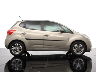 Kia Venga Kia Venga 1.4 CVVT DynamicPlusLine - Navigatie - Camera - Climate control - Cruise control - 12 maanden garantie - afbeelding nr 10