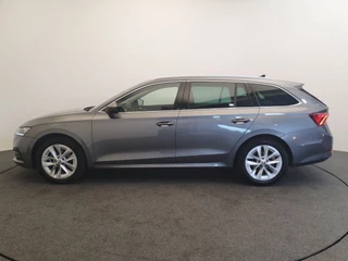 Škoda Octavia Škoda Octavia Combi 1.0 e-TSI 110pk DSG/AUT Business Edition Wegklapbare trekhaak, Camera, Cruise control - afbeelding nr 3