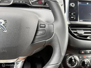 Peugeot 208 Peugeot 208 1.2 PureTech Allure Navi Carplay PDC Cruise Control - afbeelding nr 14