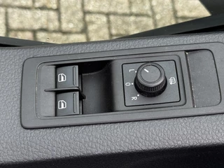 Volkswagen Transporter Volkswagen Transporter Kombi T6 2.0 TDI 9 persoons Cruise control Airco Verwarmbare buitenspiegels - afbeelding nr 7