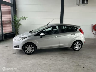 Ford Fiesta Ford Fiesta 1.0 EcoBoost Titanium 5 deurs airco - afbeelding nr 2