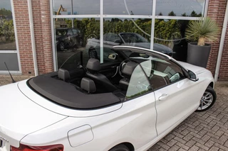 BMW 2 Serie ➡️ BMW 2-serie Cabrio 218i F23 Executive | 2e eigenaar | Origineel | Sportstoelen | Stoelverwarming | DAB | Harman-kardon | Stuurverwarming | PDC | Cruise control | Climate control | - afbeelding nr 42