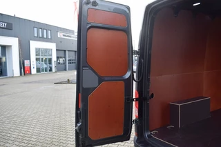 Volkswagen Crafter Volkswagen Crafter 30 2.0 TDI L3H3 Highline 140PK AUTOMAAT | BETIMMERING | - afbeelding nr 26