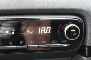 Toyota Yaris Toyota Yaris 1.5 Hybrid 130 GR Sport Bi-tone - afbeelding nr 19