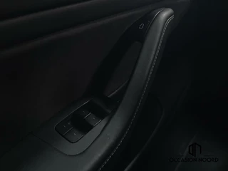 Tesla Model 3 Tesla Model 3 Long Range AWD|Autopilot|Pano|Warmtepomp|Lmv| - afbeelding nr 37