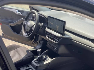 Ford Focus Ford Focus 1.0 EcoBoost Hybrid Titanium 125pk | Winterpack | Parking Pack | SYNC 4 Navigatie | 16 inch Licht metalen velgen - afbeelding nr 28