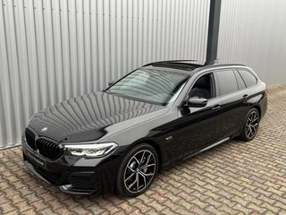 BMW 5 Serie BMW 5 Serie Touring 530e xDrive High Executive | M-Sportpakket | Panorama Dak - afbeelding nr 5