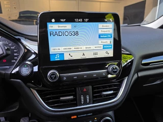 Ford Fiesta Ford Fiesta 1.0 EcoBoost Titanium / NAP / GARANTIE / CARPLAY / CAMERA / ALLSEASON / 6-BAK / DAB+ / LED / ISOFIX / LM-VELGEN ''16 ! - afbeelding nr 46