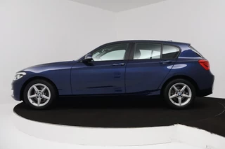 BMW 1 Serie BMW 1-serie 118i Corporate Lease Executive (PARKEERSENSOREN, NAVIGATIE, CRUISE CONTROL, AUTOMAAT, NL-AUTO) - afbeelding nr 2