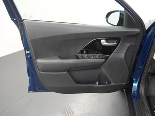 Kia Niro Kia Niro 1.6 GDi Hybrid DynamicPlusLine - Navigatie - Camera - Stoel- en stuurverwarming - Climate control - Trekhaak - Fabrieksgarantie tot 09-2027 - afbeelding nr 28