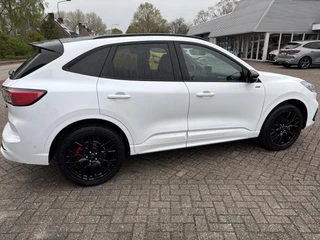 Ford Kuga Ford Kuga 2.5 PHEV ST-Line X 225pk | Black Pack | Adaptive cruise control | Winter Pack | BTW verrekenbaar | 20 inch velgen |  Rode Remklauwen | Zwart dak + Spiegels - afbeelding nr 6