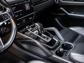 Porsche Cayenne Porsche Cayenne 3.0 V6 340PK Pano Stoelkoeling Bose ACC Sport Chrono Led Matrix 360 Camera Softclose Luchtvering - afbeelding nr 14