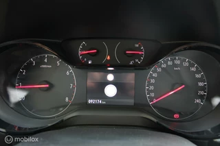 Opel Corsa Opel Corsa 1.2 Elegance 100 PK, Pdc voor/achter + camera, Navi, App connect, Cruise, Airco, 17 Inch Lmv, Dodehoek detectie, Inklapbare spiegels. - afbeelding nr 30