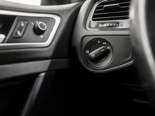 Volkswagen Golf Automaat (APPLE CARPLAY, CLIMATE, STOELVERWARMING, SPORTSTOELEN, LM VELGEN, GETINT GLAS, CRUISE, NIEUWSTAAT) - afbeelding nr 22