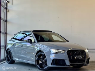 Audi RS3 Audi RS3 8V ''Nardo Grey'' B&O / Pano / Kuipstoel / Milltek - afbeelding nr 3