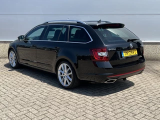 Škoda Octavia Škoda Octavia Combi 2.0 TSI RS 230 AUTOMAAT! PANODAK! ADAPTIVE CRUISE! AFN TREKHAAK! - afbeelding nr 4