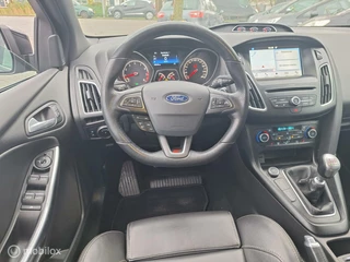 Ford Focus FORD FOCUS WAGON 2.0 ST / Dealer onderhouden / Recaro interieur / - afbeelding nr 15