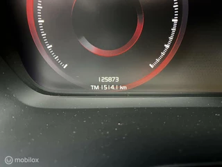 Volvo XC40 Volvo XC40 2.0 T5 AWD R-Design Intro Edition / SCHADE - afbeelding nr 15
