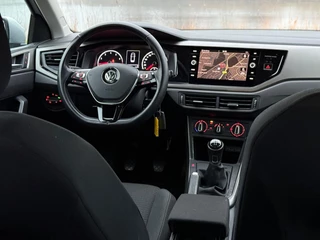 Volkswagen Polo Volkswagen Polo 1.0 TSI Comfortline Executive - Reflex Silver - Carplay/Adaptive cruise/Nav - afbeelding nr 3