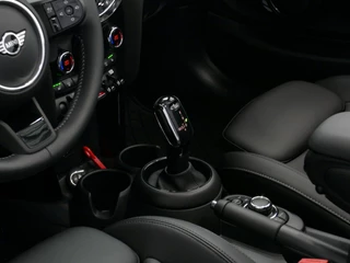 MINI Cooper S Cabrio MINI Cooper S Cabrio Mini 2.0 180PK ESSENTIAL BLACK PACK LEER CARPLAY LED STOELVERW. 09/2023 - afbeelding nr 13