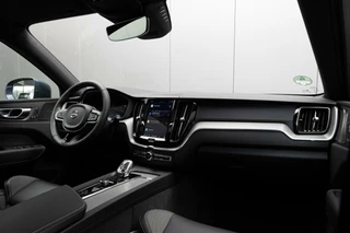Volvo XC60 Volvo XC60 B4 Ultimate Bright|360 camera|Panorama|Google|H/K Audio - afbeelding nr 23