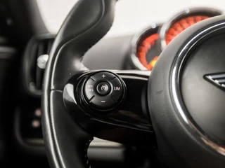 MINI Countryman 192Pk Automaat (GROOT NAVI, CLIMATE, LEDER, STOELVERWARMING, SPORTSTOELEN, LED KOPLAMPEN, ZWART HEMEL, CRUISE, NIEUWE APK, NIEUWSTAAT) - afbeelding nr 19