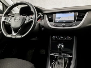 Opel Grandland X Automaat (PANORAMADAK, APPLE CARPLAY, GROOT NAVI, STUUR/STOELVERWARMING, LEDER, SPORTSTOELEN, GETINT GLAS, CAMERA, ELEK ACHTERKLEP, DAB+, NIEUWE APK, NIEUWSTAAT) - afbeelding nr 7