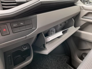 Volkswagen Transporter Volkswagen Transporter 150pk Automaat L2H1 28 Highline Navigatie Apple Carplay Cruise control Airco 3-Zits Euro6 - afbeelding nr 10