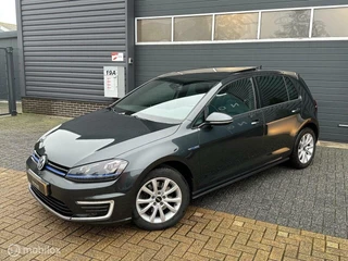 Volkswagen Golf Volkswagen Golf 1.4 TSI GTE, apk 05-2025, leer, panodak, xenon, trekhaak - afbeelding nr 2