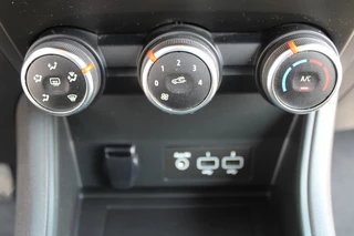 Renault Captur Renault Captur TCe 1.3i 16V 140 pk Mild Hybrid Zen met slechts 16.394 km - afbeelding nr 29