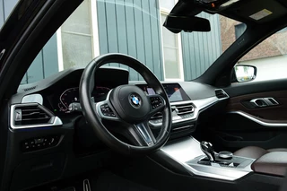 BMW 3 Serie BMW 3 Serie 318i M-Sport Rijklaarprijs-Garantie Navigatie Leder sport interieur  Live Cockpit Plus - afbeelding nr 10