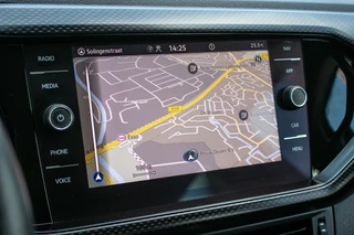 Volkswagen T-Cross Volkswagen T-Cross 1.0 TSI Life - All-in rijklrprs | Navi | Carplay | 16'' LM - afbeelding nr 16