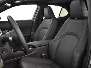 Lexus UX - afbeelding nr 16
