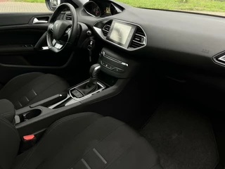 Peugeot 308 Peugeot 308 SW 1.2 Executive|Navi|Cruise|LED|Trekhaak|Panodak|PDC - afbeelding nr 18