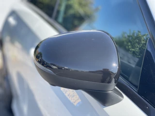 Mercedes-Benz A-Klasse Mercedes-Benz A-Klasse 200 Business Solution AMG | Pano | Trekhaak | ACC | 360* Camera | LED | DAB+ | 18 inch - afbeelding nr 32
