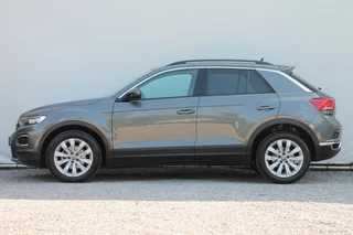 Volkswagen T-Roc Volkswagen T-Roc 1.0 TSI Style - 110 pk **Led / Active info / Navi / PDC - afbeelding nr 3