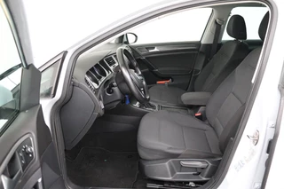 Volkswagen Golf Volkswagen Golf 1.0 TSI Comfortline Automaat (NAVIGATIE, CARPLAY, STUURBEDIENING, PARKEERSENSOREN, CLIMA) - afbeelding nr 22