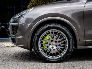 Porsche Cayenne Porsche Cayenne 3.0 S E-Hybrid|PANO|SPORT CHRONO|BOSE|360° - afbeelding nr 39