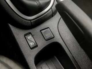 Renault Clio (NAVIGATIE, CRUISE, GETINT GLAS, SPORTSTOELEN, LM VELGEN, TREKHAAK, PARKEERSENSOREN, NIEUWE APK, NIEUWSTAAT) - afbeelding nr 24