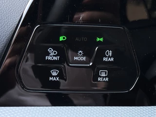 Volkswagen Golf Volkswagen Golf 1.5 TSI LIFE CAMERA/TREKHAAK/LED VW-LOGO - afbeelding nr 20