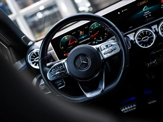 Mercedes-Benz A-Klasse Mercedes A-klasse A200 AMG|PANO|BURMESTER|CAMERA|18'|CARPLAY - afbeelding nr 30