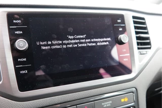 Volkswagen Golf Sportsvan Cruise-control,PDC, LMV,Achteruitrijcamera ,Stoelverwarming, Navigatie . etc. . - afbeelding nr 48