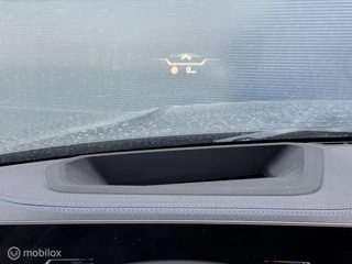 BMW 3 Serie BMW 3-serie Touring 330e xDrive M Sport Sportstoelen Panodak Harman Kardon Leer HUD Memory LED - afbeelding nr 13
