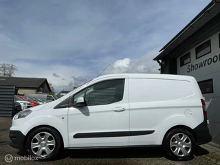 Ford Transit Courier Ford Transit Courier 1.5 TDCI Ambiente met airco en p-sensor - afbeelding nr 5