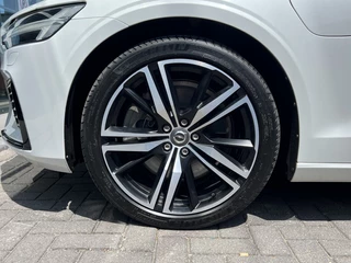 Volvo V60 Volvo V60 T6 398PK Recharge R-Design| Panodak| Adap.Cruise| Trekhaak| AWD| - afbeelding nr 8