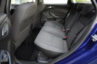 Ford Focus Ford Focus Wagon 1.0 Titanium |CLIMATE|PARKEERHULP|PDC|NAVI|CARPLAY|VOORRUITVERWARM. - afbeelding nr 6