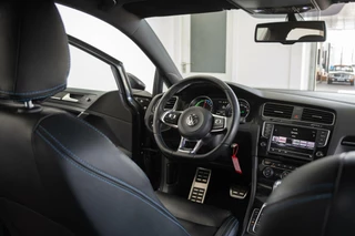 Volkswagen Golf Volkswagen Golf 1.4 TSI GTE 1.4 TSI GTE|Org NL|MY2016|CarPlay|Executive Plus|Leder|17