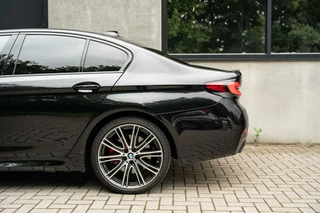 BMW 5 Serie BMW 5-serie 545e xDrive M Sport Pro B&W Pano 360c 20'' Nappa - afbeelding nr 12
